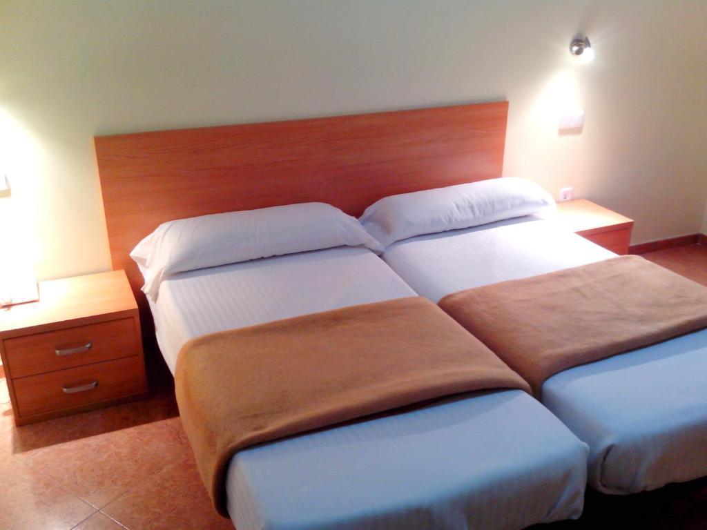 Hotel Rc Ramon Y Cajal เกว็งกา ห้อง รูปภาพ